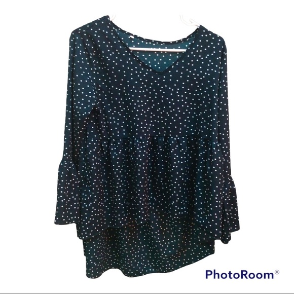 Green long sleeve top - Picture 1 of 13